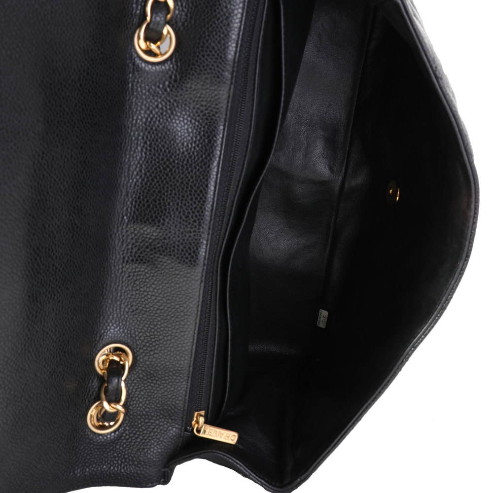 Chanel Black Quilted Caviar Jumbo Classic Single Flap Handbag - Picture 6 of 8